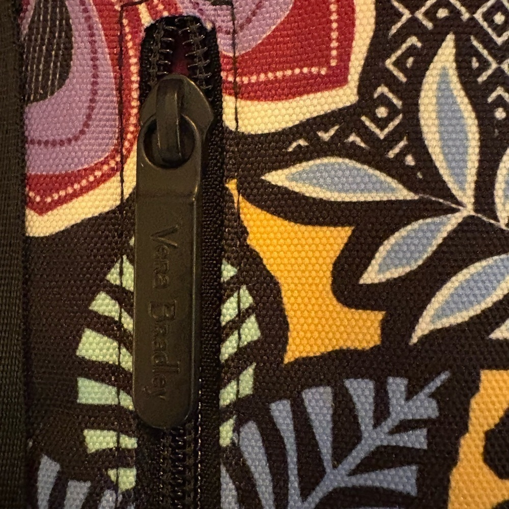 Vera Bradley Lighten Up Water Bottle Crossbody – Kaui Floral – NWT - Picture 3 of 9